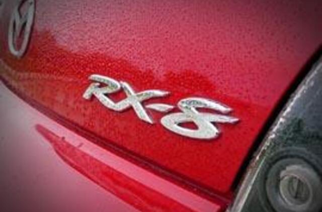 Nauja "Mazda RX-8" karta revoliucijos nežada