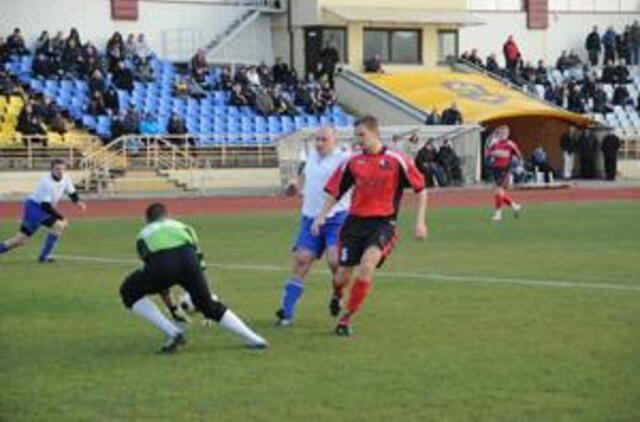 Plikių futbolininkai pralaimėjo (foto)
