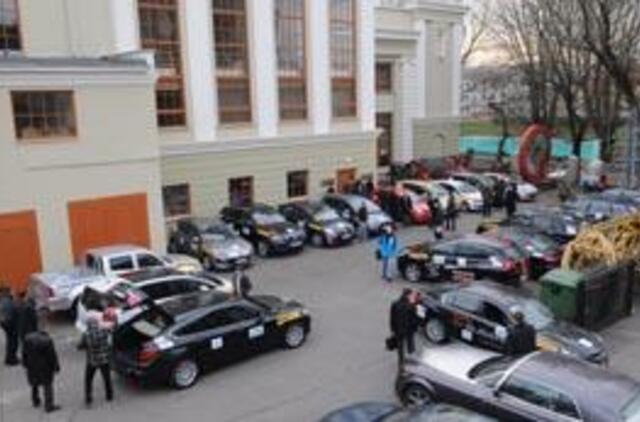 Į "Metų automobilio 2010“ karūną – 21 pretendentas