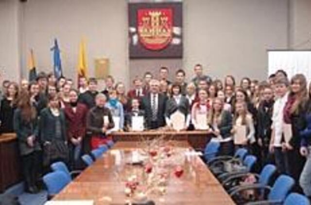 Gabiausiems moksleiviams - mero padėka