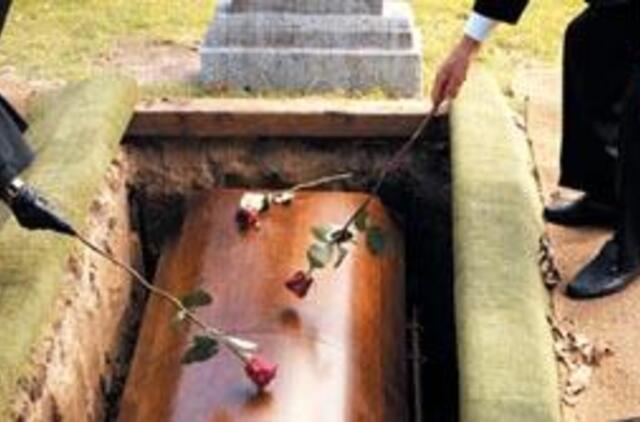 Vieni JAV laidojimo namai siūlo nemokamai palaidoti girtus vairuotojus