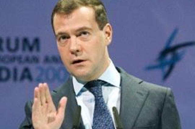 "Dideli vadovai atsakymų greitai neduoda"