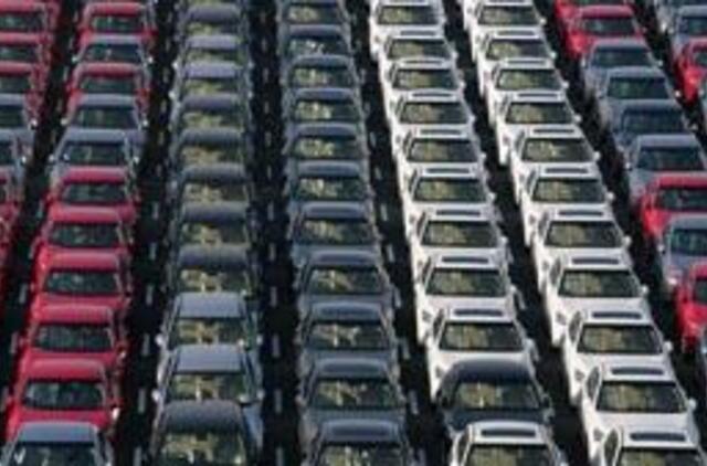 Pernai gruodį automobilių pardavimai Europoje šoktelėjo 16 proc.