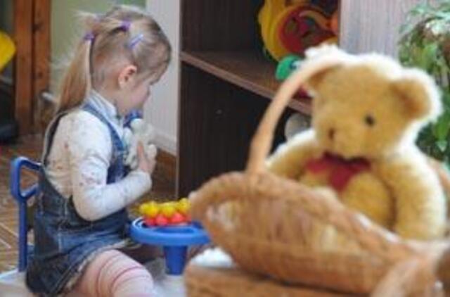 Vaikai į darželius pateks iš “vienų rankų”