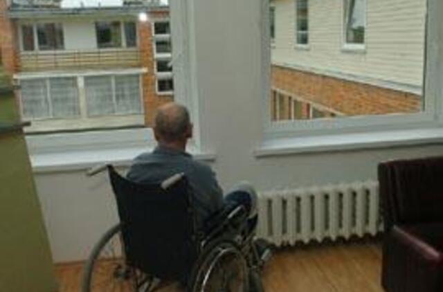 Neįgalieji tampa nepatogūs 