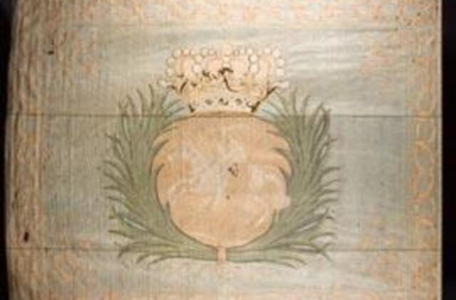 Kaunui - vėliava, Klaipėdai - menas tuščiose vitrinose