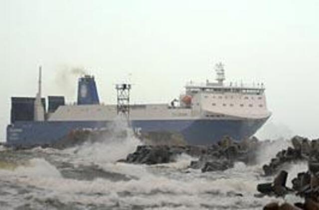 Uostas laivus vilios mažomis rinkliavomis