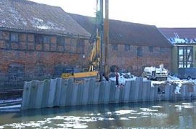 Pajudėjo įgriuvos tvarkymo darbai