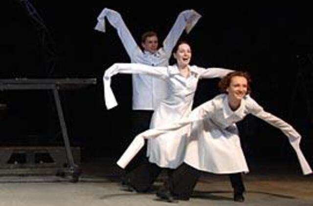 "Alsuoti" -  poezija, virtusi kabaretu