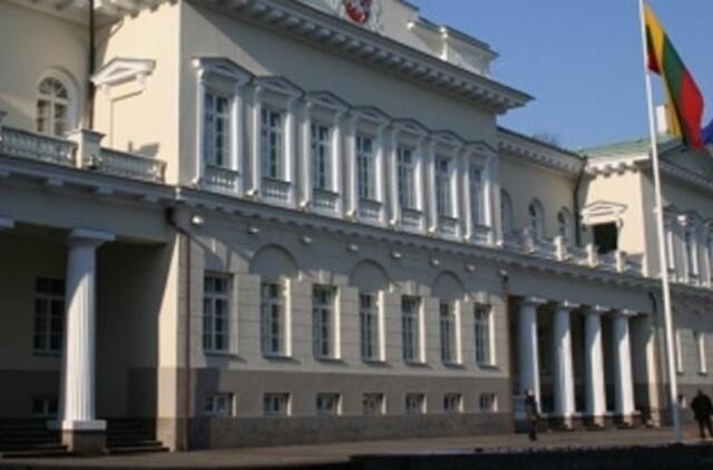 Prezidentūros sieną apšlapino ir ispanas