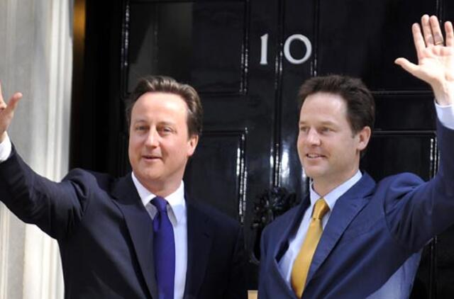 Naujoji Britanijos vyriausybė žada "istorines permainas"