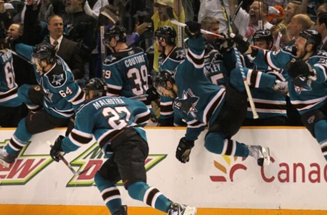 "Sharks" komanda iškopė į konferencijos finalą