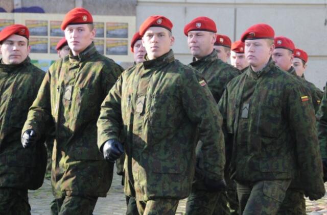 Siūloma supaprastinti karo prievolės administravimo procedūras