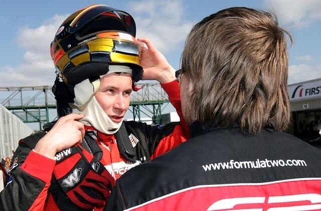 K. Vasiliauskas šeštosiose "Formulės-2" čempionato lenktynėse nefinišavo