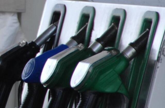 Beveik penktadalis vairuotojų degalus perka nelegaliai