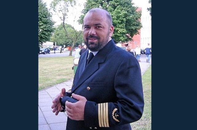 Pagrobtas laivo kapitonas yra gyvas ir sveikas