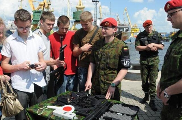 Karinės pajėgos pristatė savo laivus ir ginkluotę