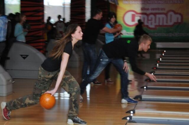 Jaunimo organizacijos surengė boulingo turnyrą