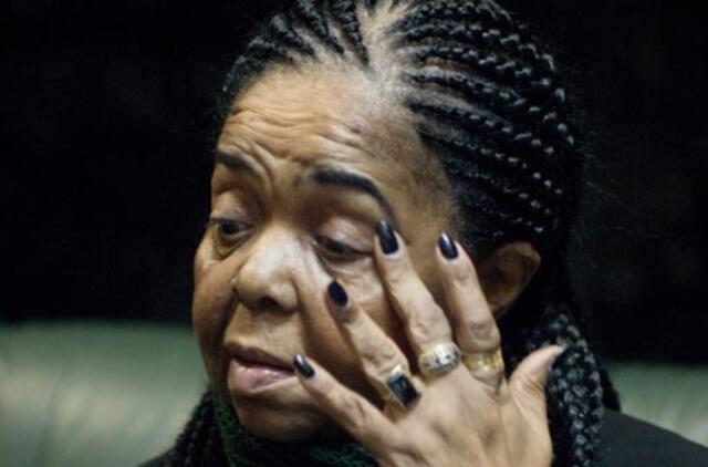 Atlikėjai S. Evorai atlikta širdies operacija