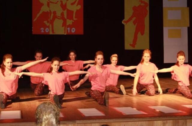 Gargžduose - jaunimo projektas "Šokio ritmu - 2010“