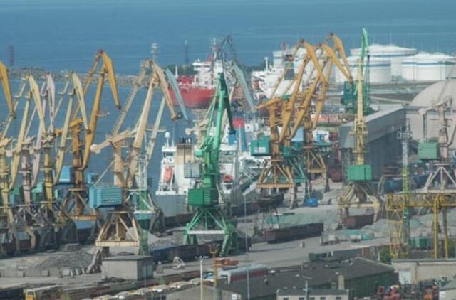 Geležinkeliuose ir Klaipėdos uoste - daugiau tranzitinių krovinių