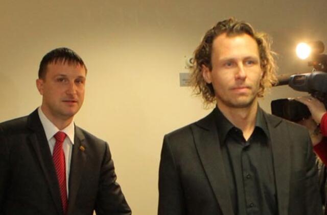 Seimas žengė pirmą žingsnį apkaltos A. Sacharukui ir L. Karaliui link