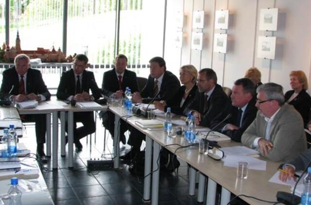 Seimo nariams pristatytos Seimo keliamos Neringos problemos