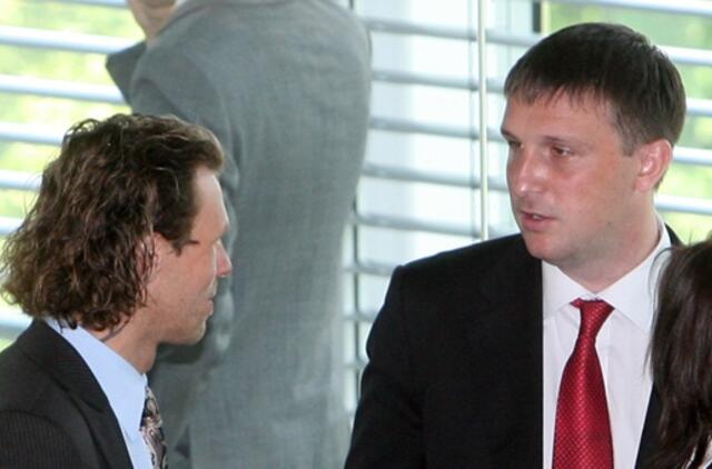 A. Sacharuką džiugina nugalėjęs sveikas protas, K. Masiuliui - gėda dėl Seimo