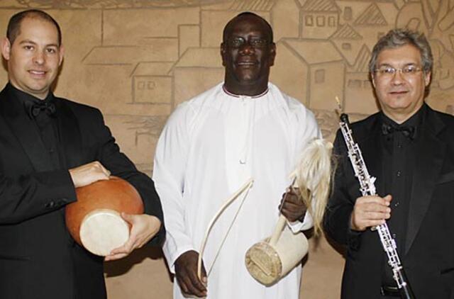 "Africa sonante" intriguos egzotiškų instrumentų garsais