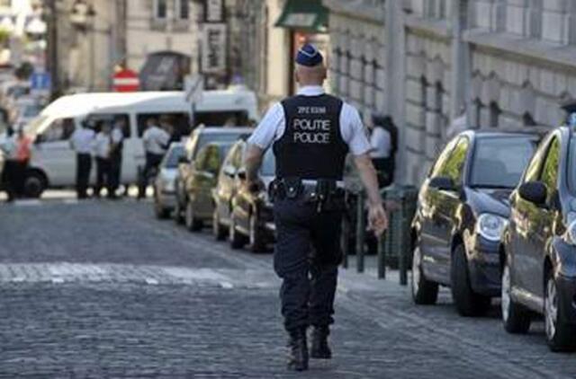 Briuselio teisme nežinomas asmuo nušovė du žmones