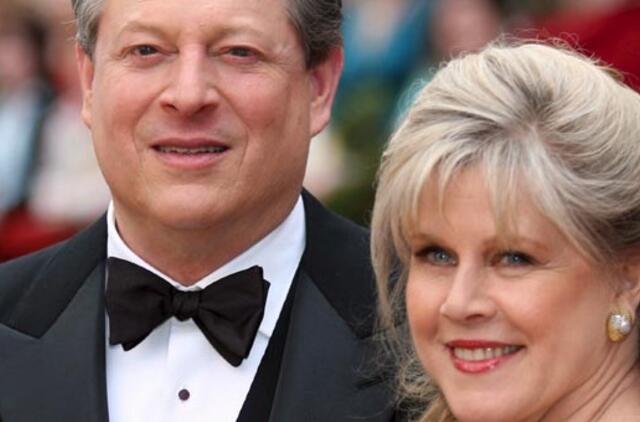 Buvęs JAV viceprezidentas A. Goras skiriasi su žmona