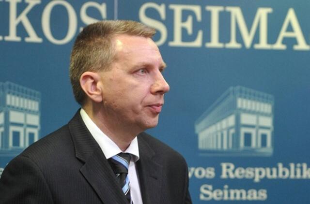 Darius Valys prašo panaikinti teisinę neliečiamybę trims Seimo nariams