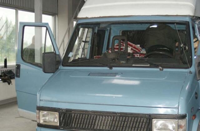 Klaipėdietis į Norvegiją vežė ne tik baldus