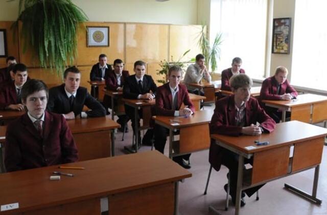 Klaipėdos abiturientai tikrinosi istorijos žinias