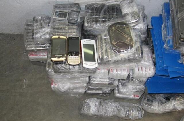 Kontrabanda gabenti telefonai Baltarusijos nepasiekė