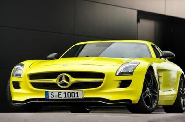 "Mercedes-Benz SLS AMG E-Cell": varomas elektra (video)