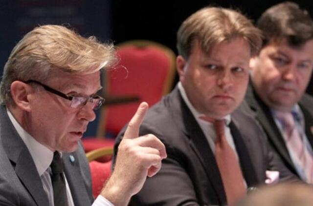 Audronius Ažubalis kviečia derinti veiksmus skatinant demokratiją pasaulyje