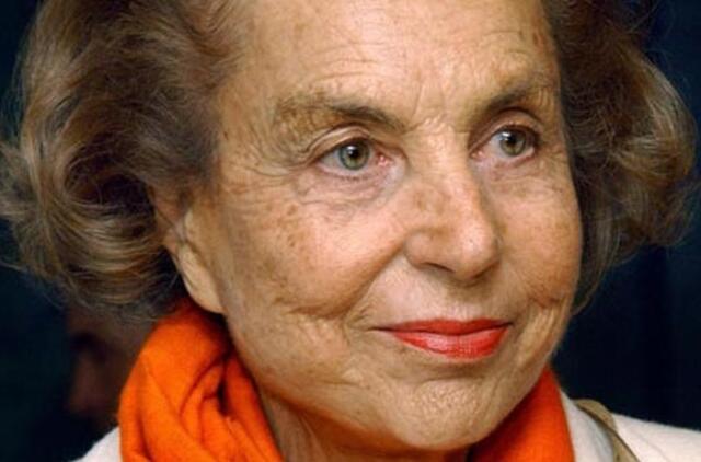 "L`Oreal" įpėdinė Liliane Bettencourt kaltinama Nicolas Sarkozy papirkinėjimu