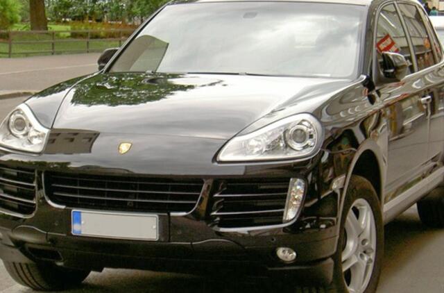 Palangoje vagys iš esto nugvelbė "Porsche"