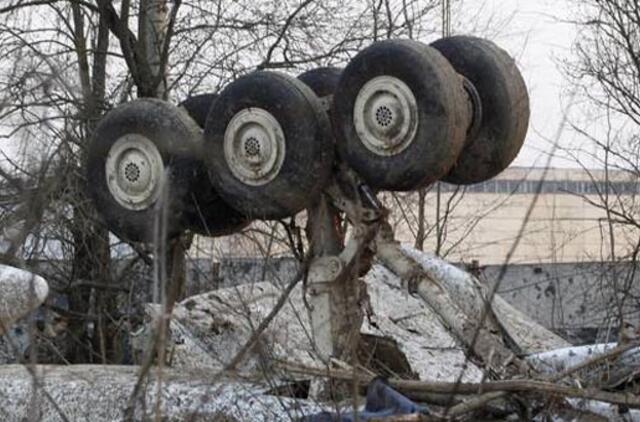 Rusai perdavė lenkams visą Lecho Kačynskio lėktuvo katastrofos tyrimo medžiagą