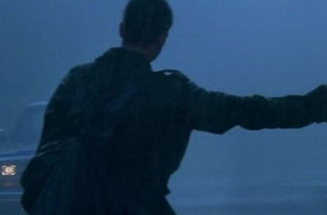 Šventė prasideda: girtas vyras "tranzavo" miesto gatvėse