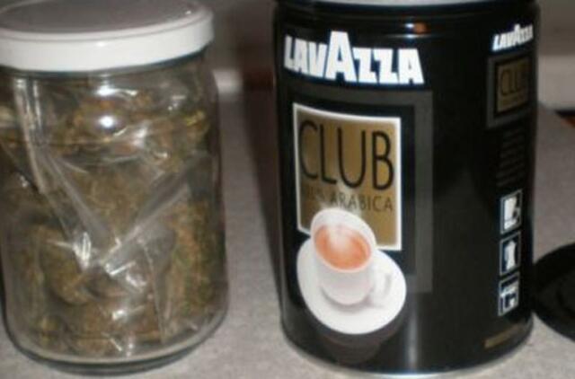 Tęsiama kova prieš kurortuose platinamus narkotikus