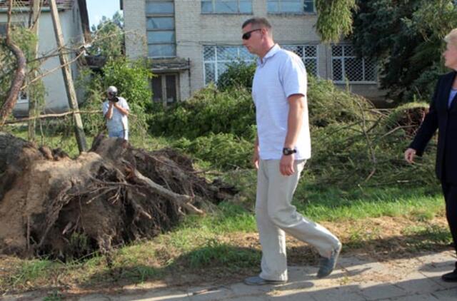 Dalia Grybauskaitė lankosi stichijos nusiaubtame Serapiniškių kaime