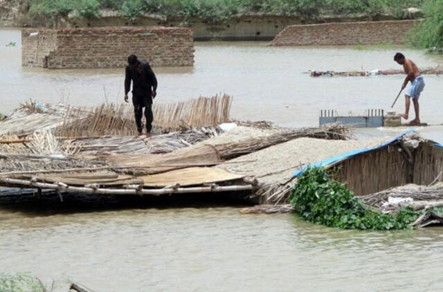 JT potvynio aukoms Pakistane prašo 353 mln. eurų skubios pagalbos