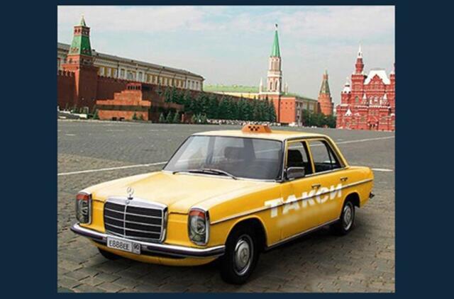 Maskvos taksistai pradėjo imti iš keleivių papildomą mokestį už kondicionierių