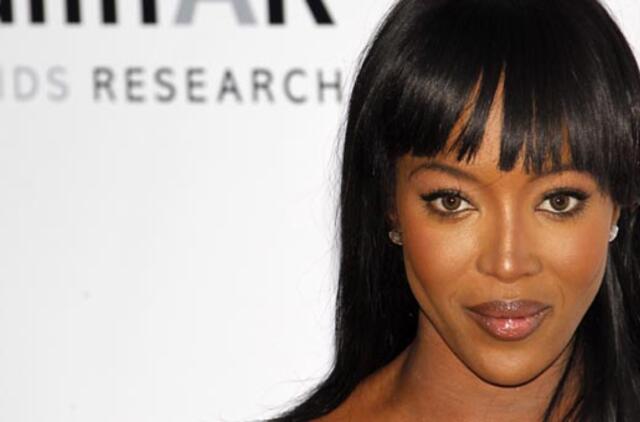 Naomi Campbell liudija Čarlzo Teiloro teisme