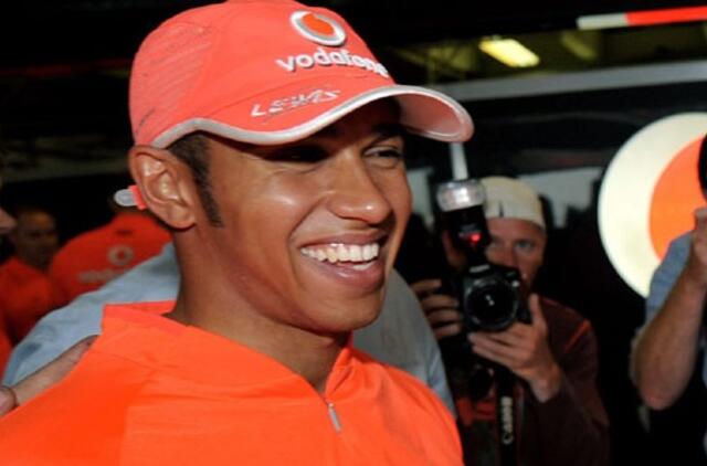 Pasaulio čempionui - bauda už padangų "deginimą"