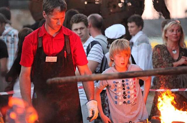 Pasaulio kalvių kūjai dunksėjo Klaipėdos ritmu