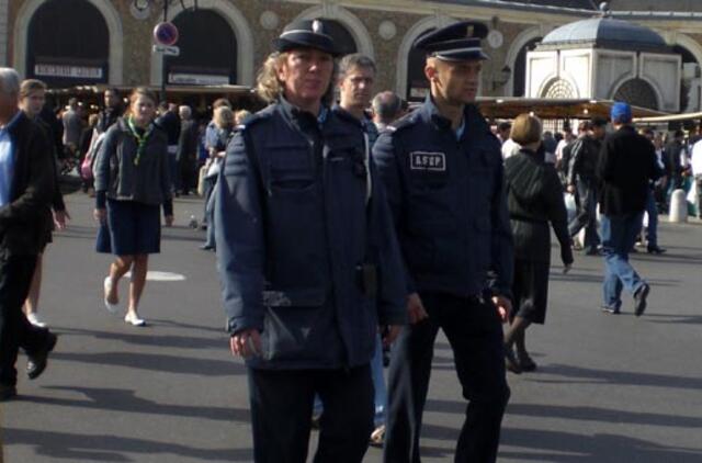 Prancūzijos policijoje galės dirbti ir mažo ūgio pareigūnai