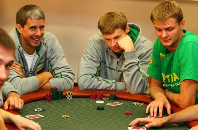 Rinktinės krepšininkus prie pokerio stalo nurungė moteris